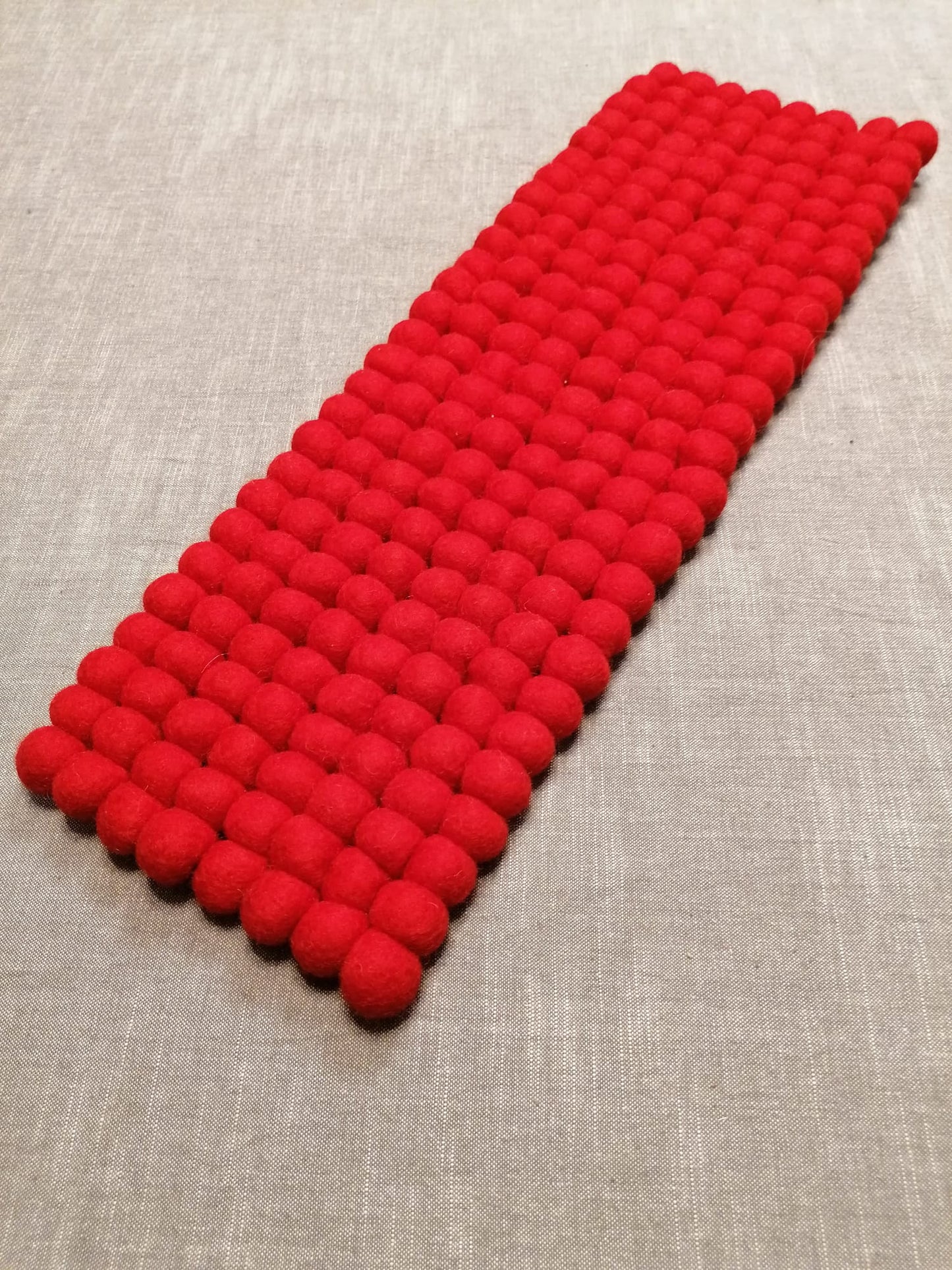 Wollfilz-Kugel-Unterlage eckig 16 x 53 cm, Farbe 10 rot