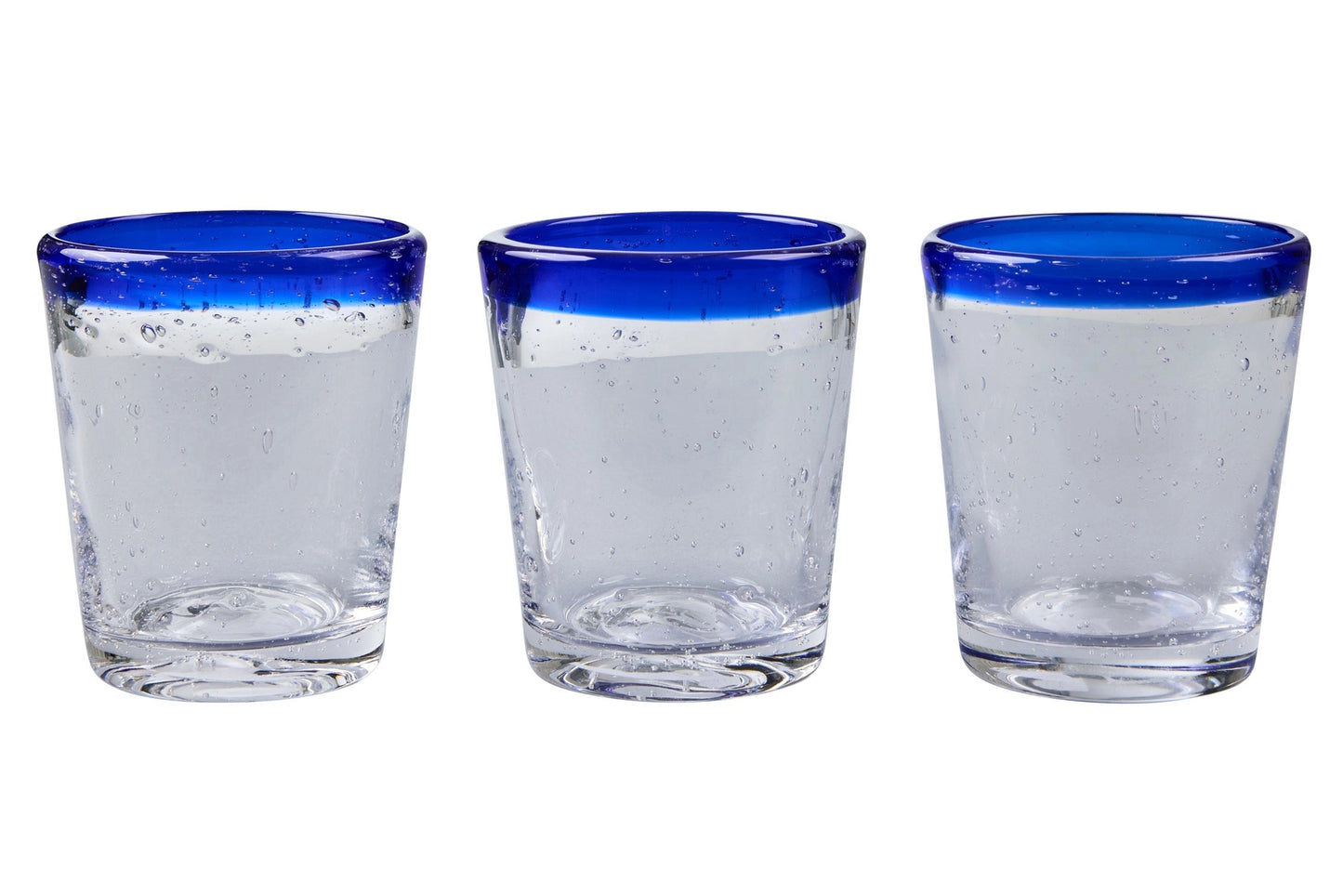 Trinkglas handgefertigt, mit royalblauem Rand