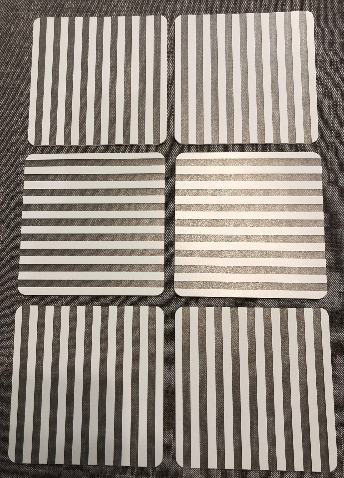 6er Set Untersetzer, Kunststoff 11 x 11 x 0,1 cm, weiß-transparent gestreift