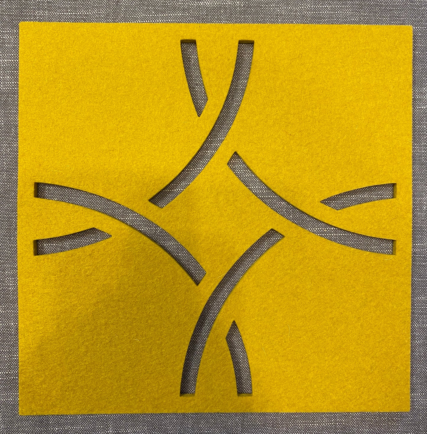 Wollfilz-Unterlage Ornament 20 x 20 cm 23 Curry