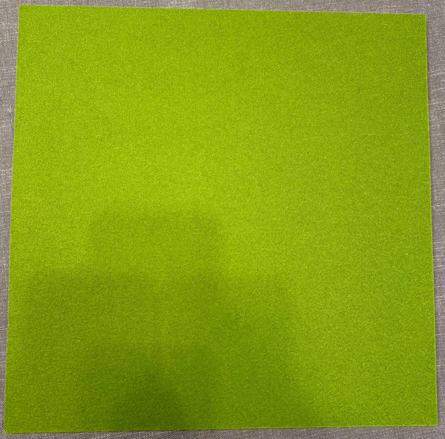 Hey-Sign Wollfilz-Unterlage 25 x 25 cm 30 Maigrün