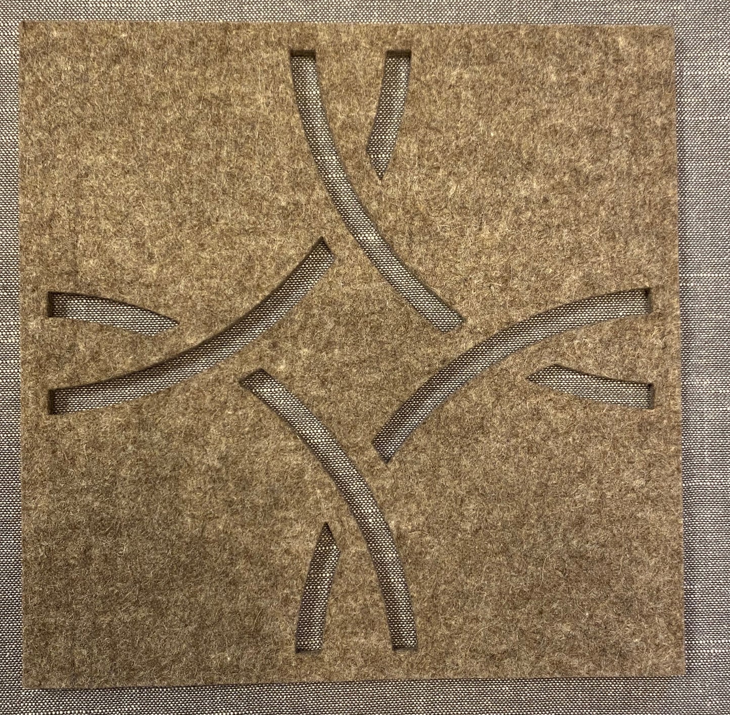 Wollfilz-Unterlage Ornament 20 x 20 cm 09 braunmeliert
