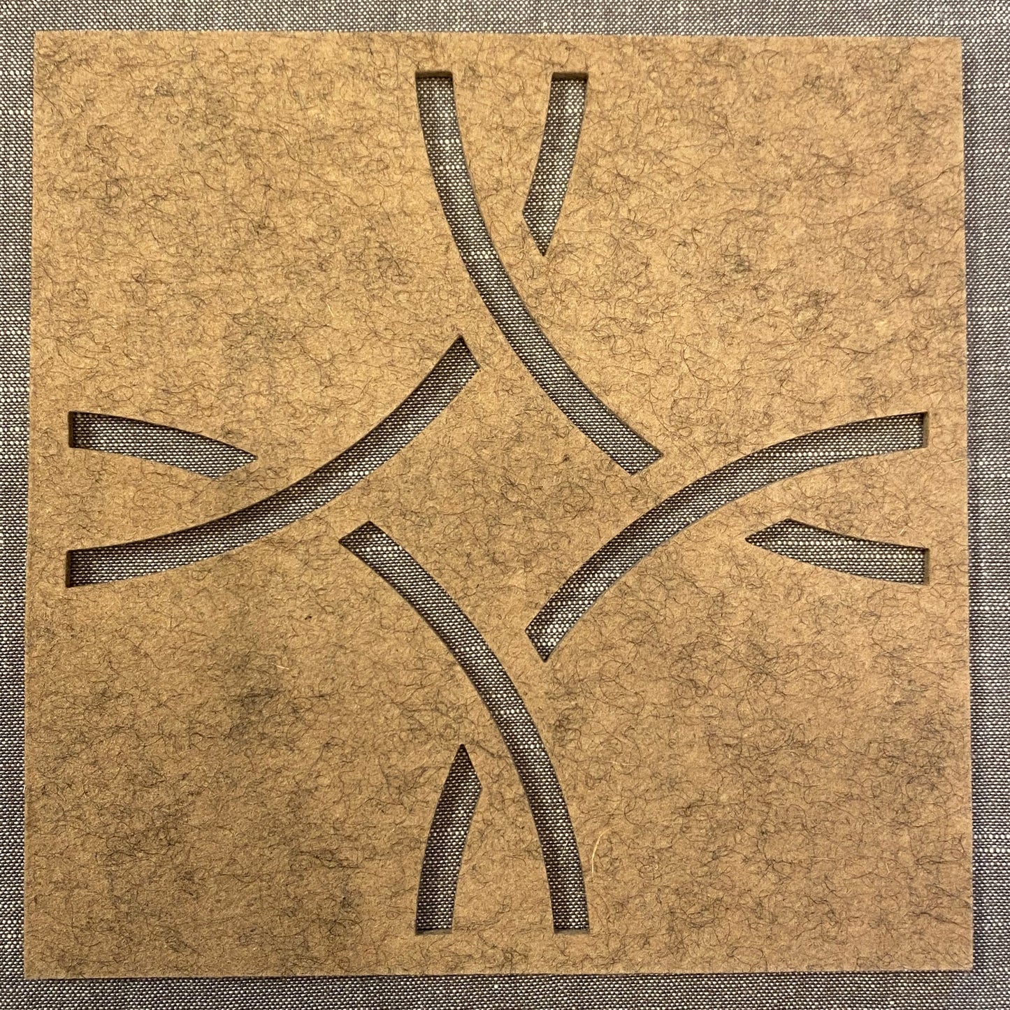 Wollfilz-Unterlage Ornament 20 x 20 cm 04 terra