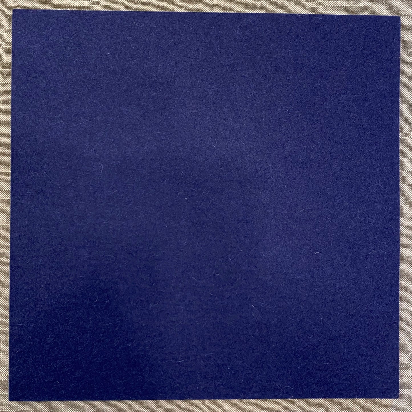 Hey-Sign Wollfilz-Unterlage 25 x 25 cm 18 Dunkelblau