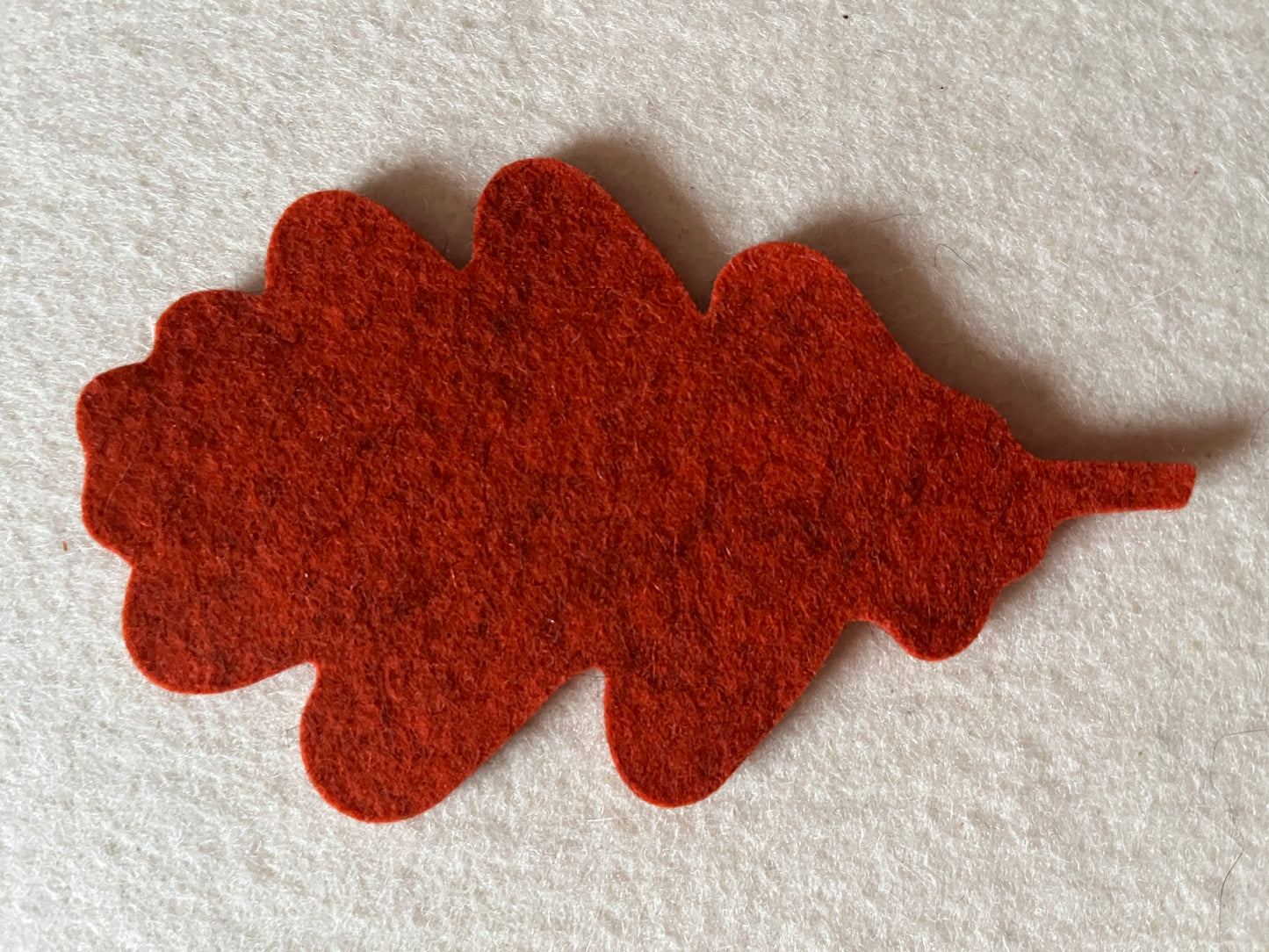 Hey-Sign Wollfilz Steckdeko-Blatt Eiche, 70 = spice (Auslauffarbe)