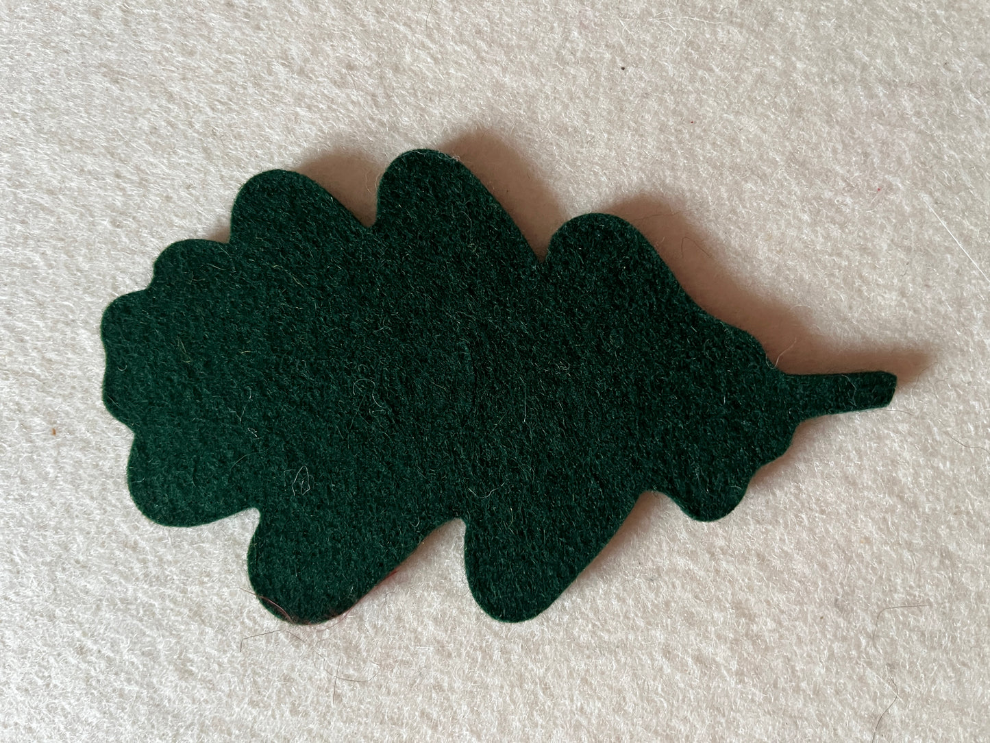 Hey-Sign Wollfilz-Steckdeko-Blatt Eiche, 43 = deep forest