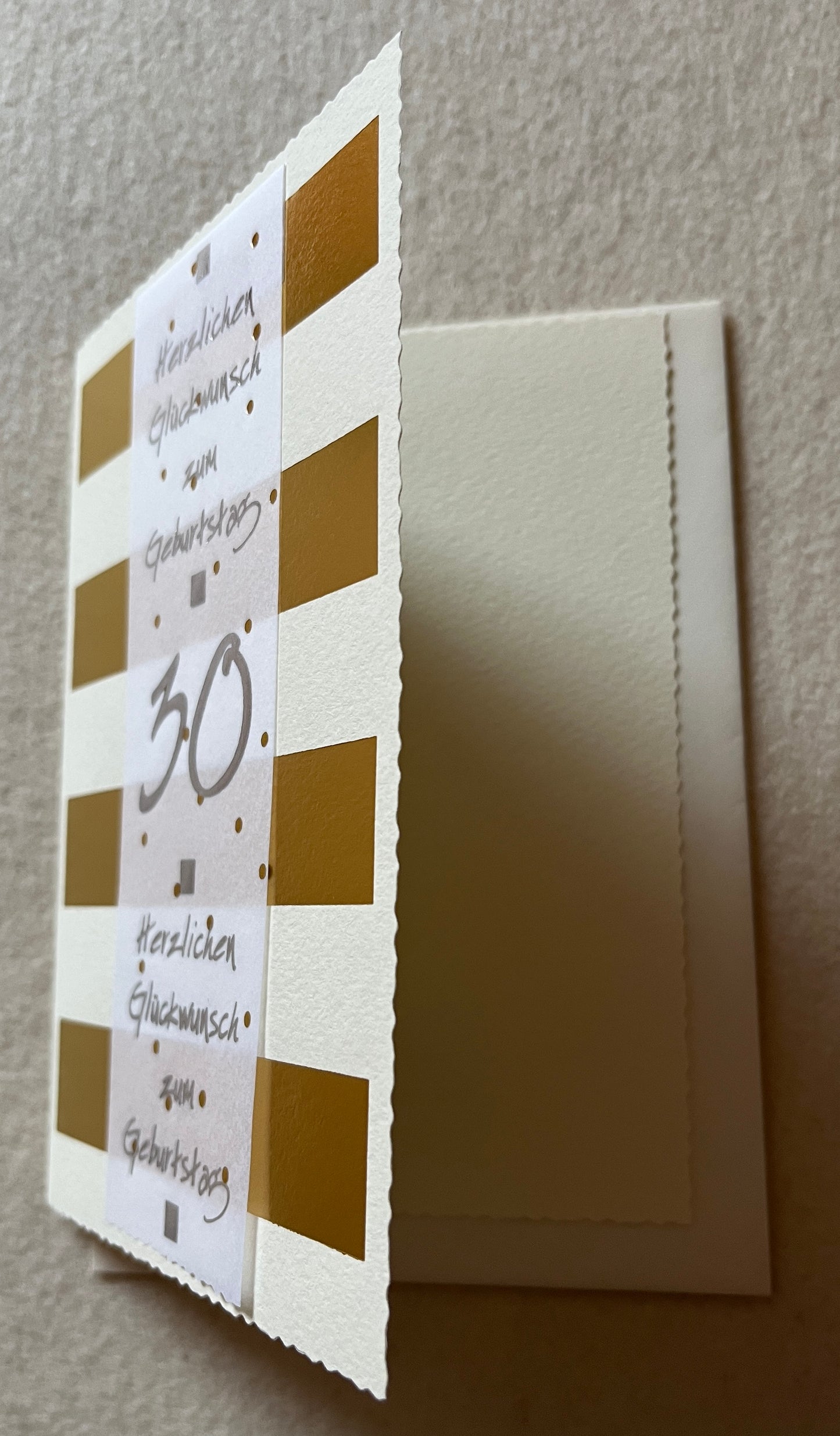 Doppelkarte 30 Herzlichen Glückwunsch zum Geburtstag, Streifen gold