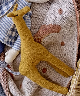 "Hoch hinaus" Rassel Giraffe, gestrickt, ockergelb, B 4 cm, H 21 cm, T 10 cm