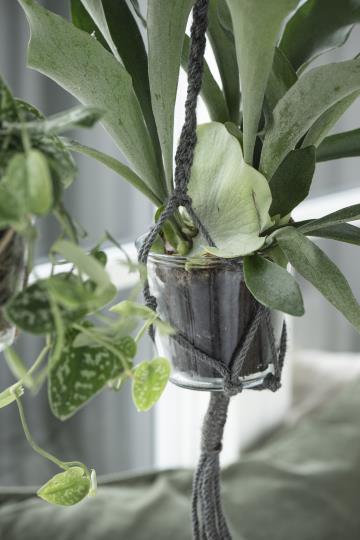 Netzaufhängung für Blumentopf, grau