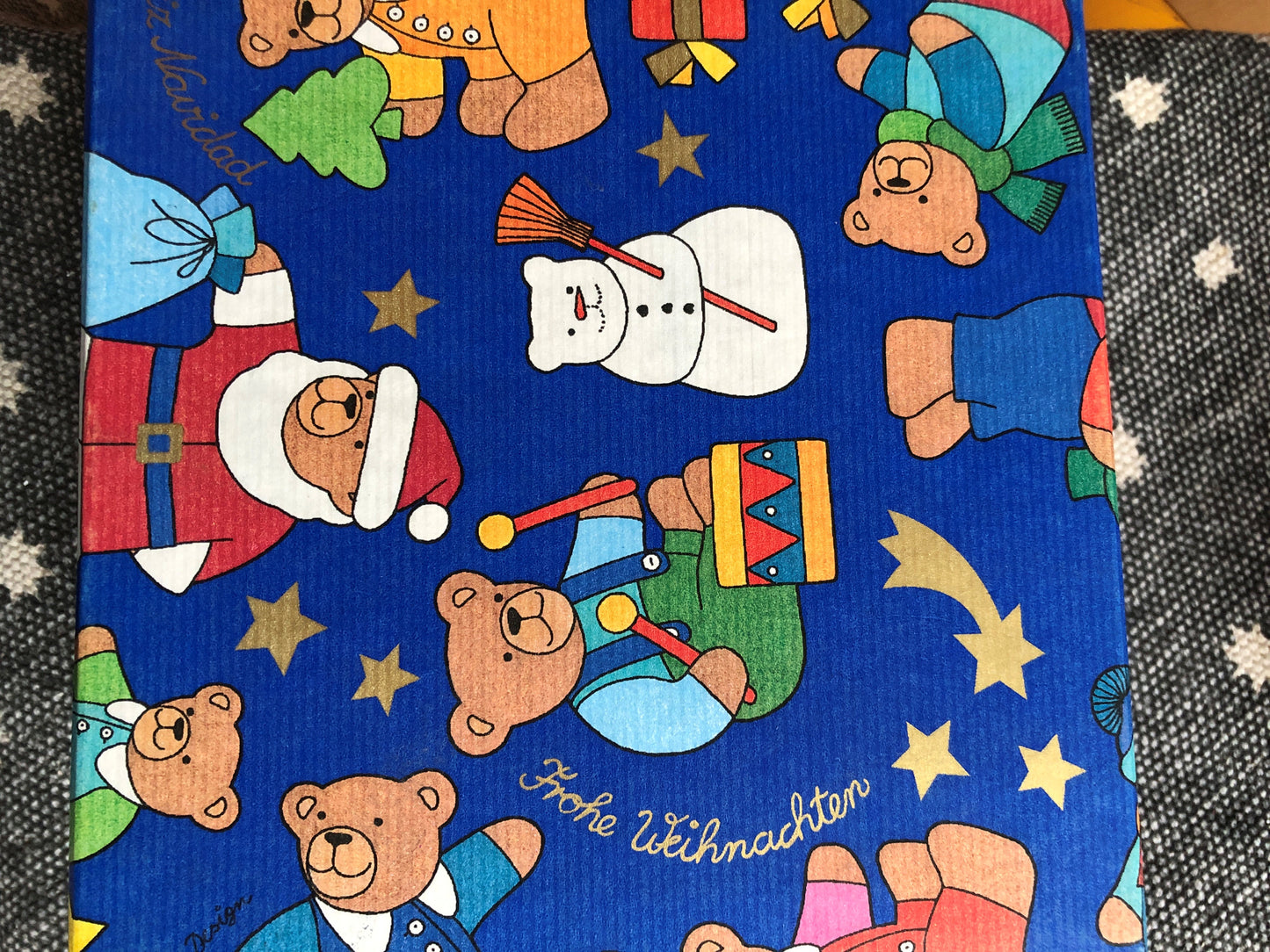 Geschenkschachtel Teddy an Weihnachten blau, B 19 cm, H 13 cm, T 19 cm