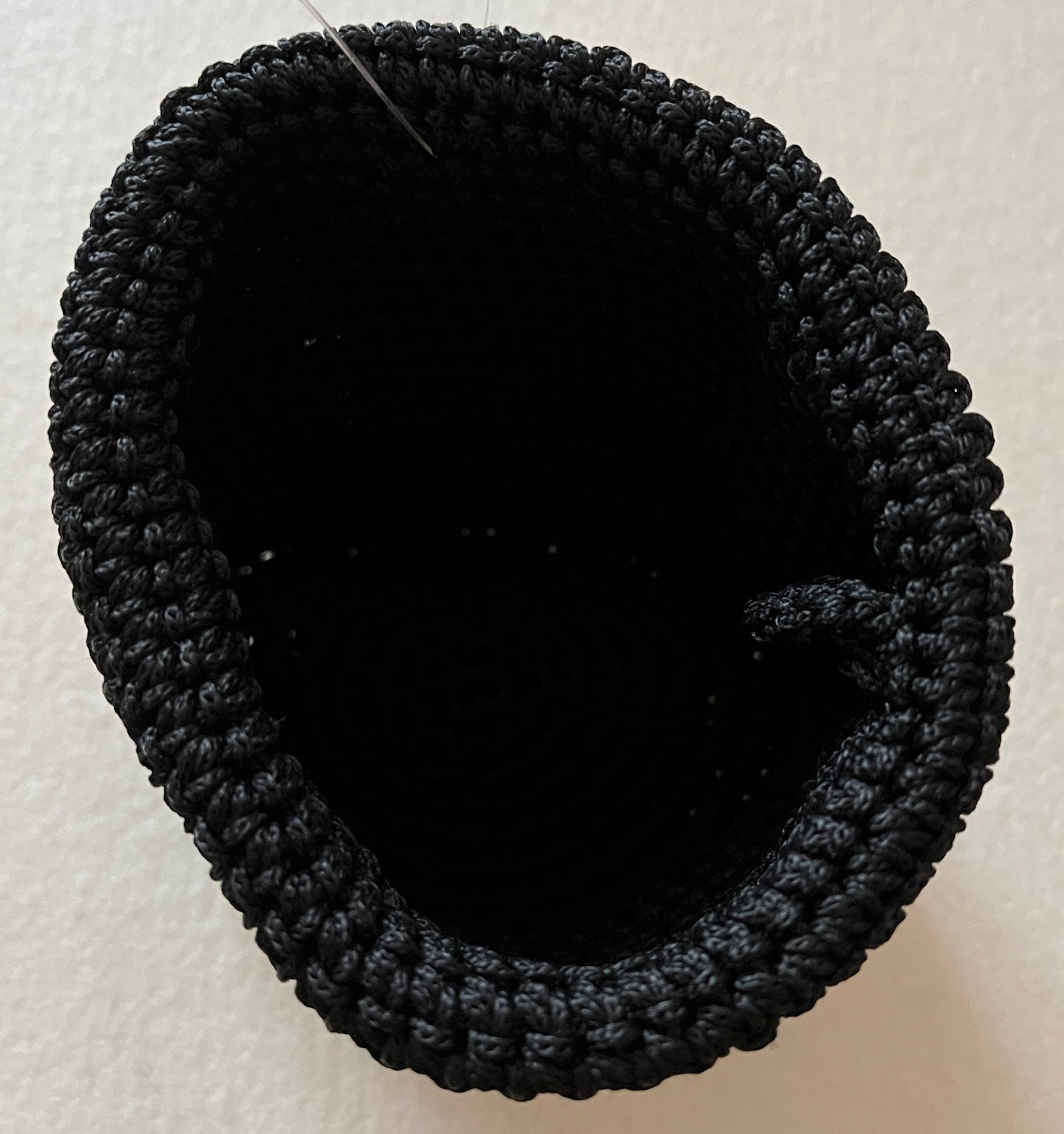 Häkelkörbchen schwarz, D 11 cm, H 13 cm