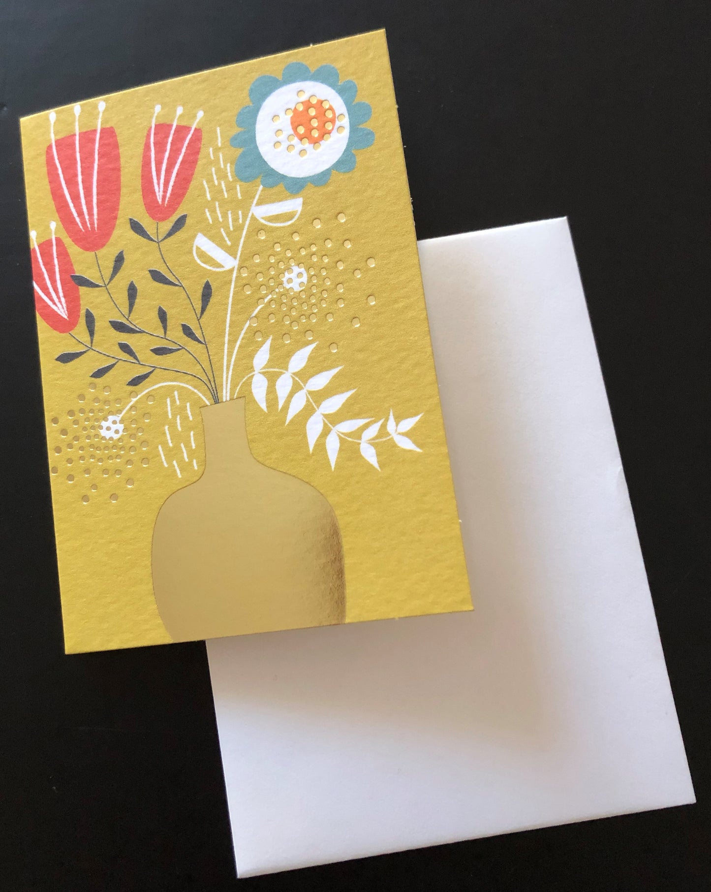 Geburtstag Doppelkarte HAPPY BIRTHDAY Blumenvase retro gold-mustard