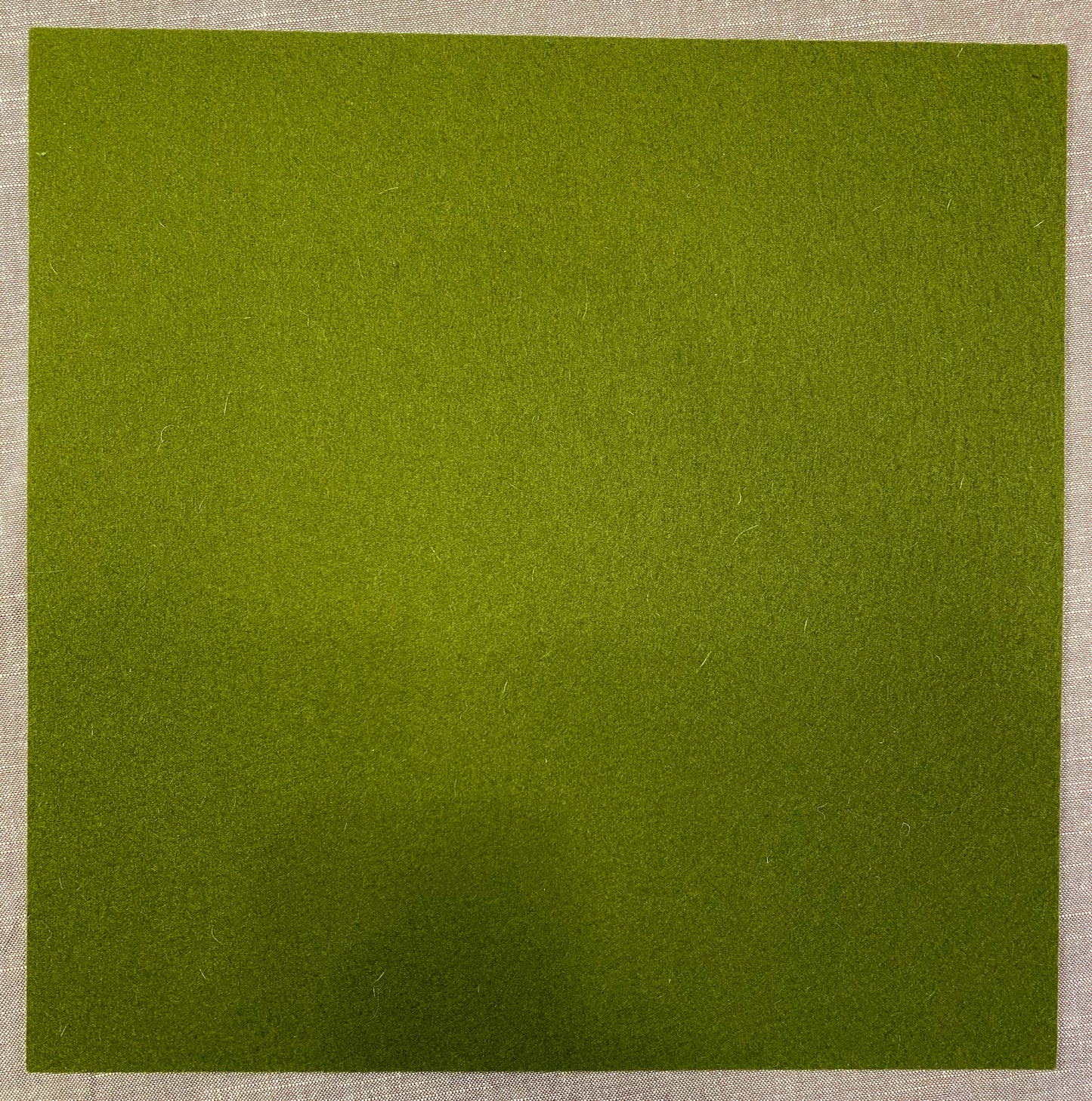 Hey-Sign Wollfilz-Unterlage 35 x 35 cm 24 Oliv