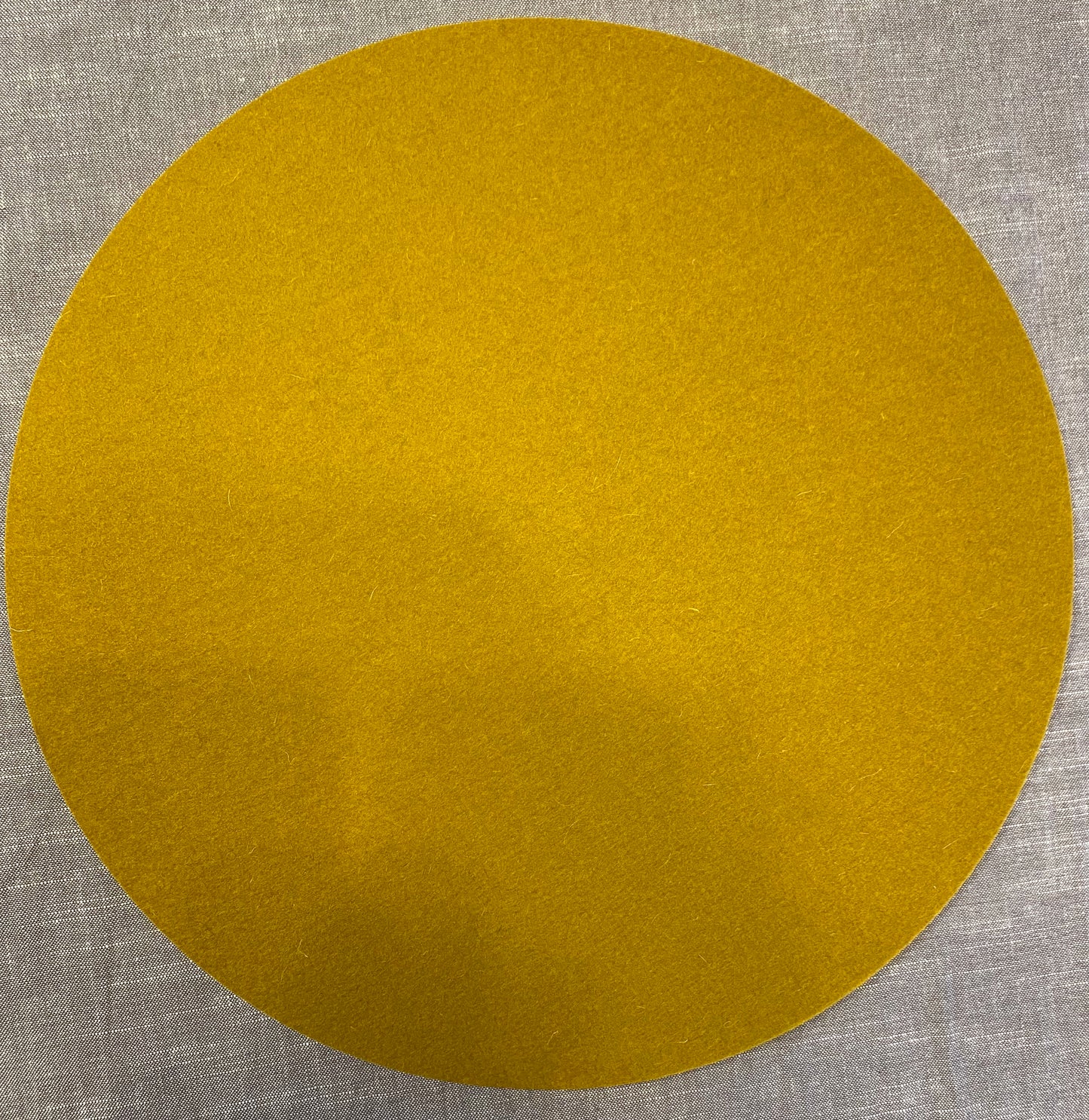 Wollfilz-Unterlage rund D 40 cm 96 Mustard