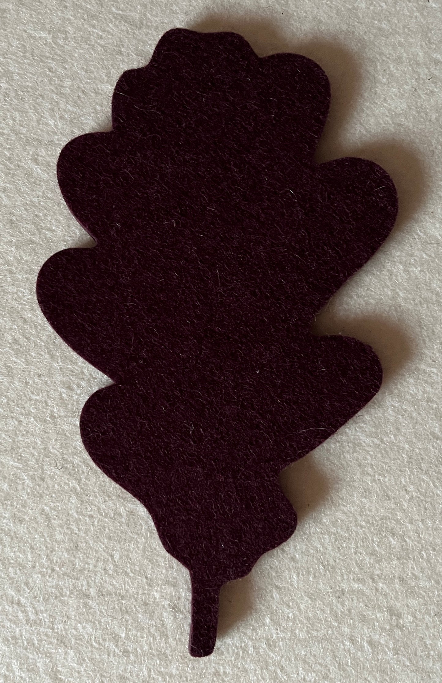 Hey-Sign Wollfilz-Untersetzer Blatt Eiche, 26 = aubergine