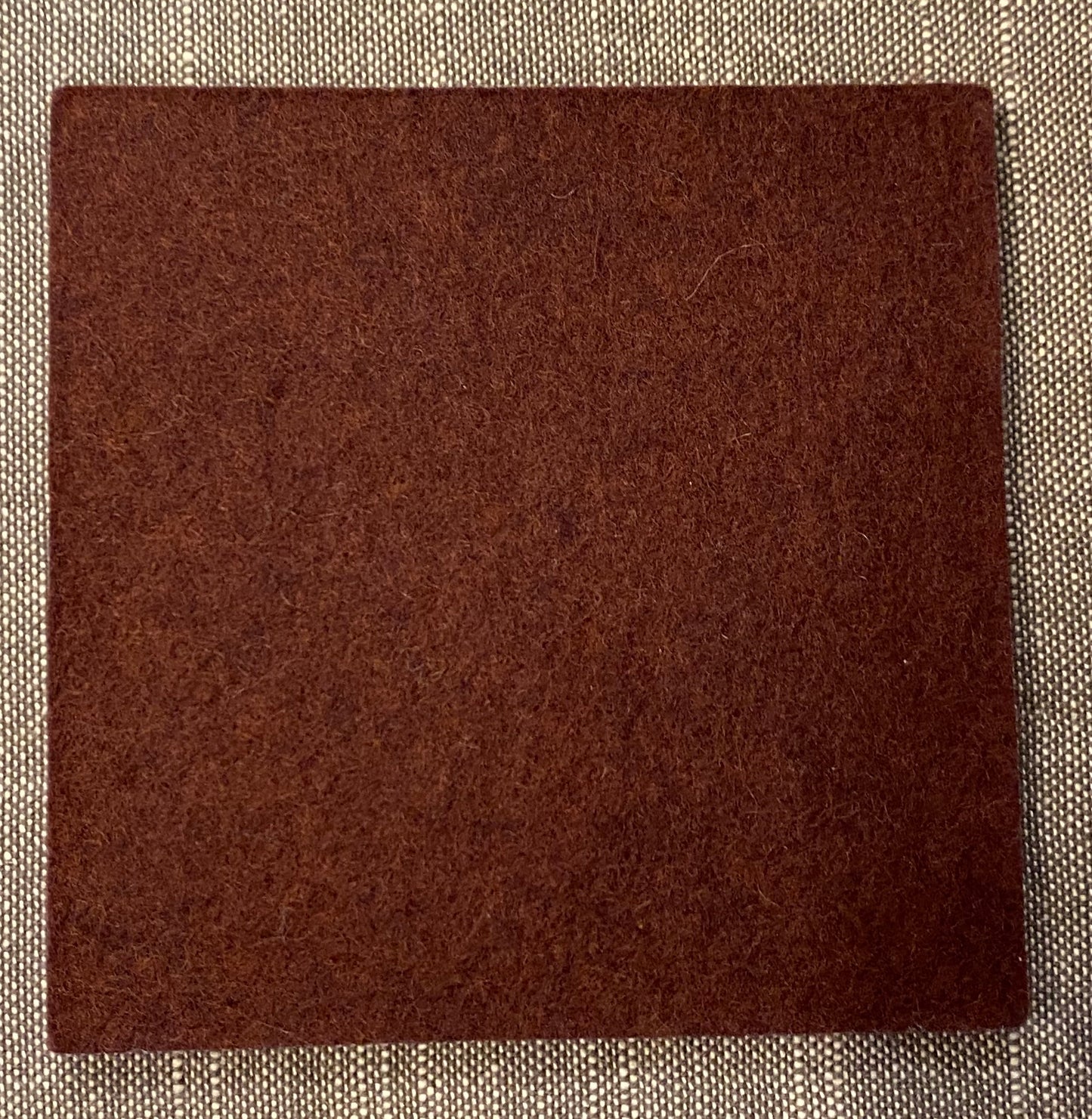 Hey-Sign Wollfilz-Untersetzer 9 x 9 cm, Farbe Aubergine