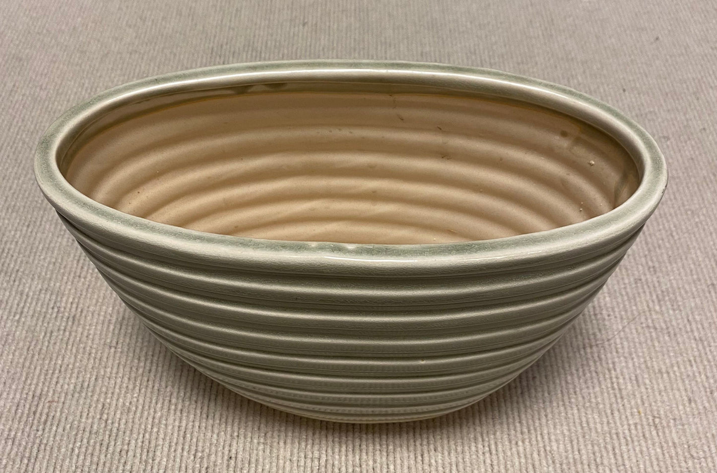 Retroflower Pflanztopf Keramik grünliches Beige