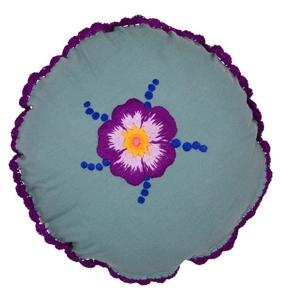 Vintage Kissenhülle rund mit Stickblume und Häkelbordüre