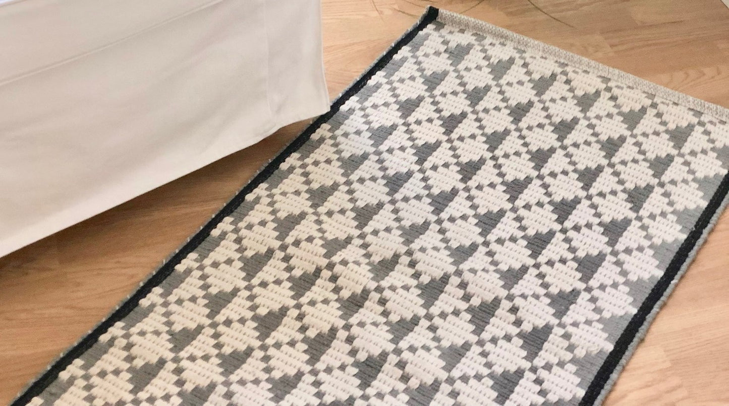 Pattern Teppichläufer grafisch gemustert grau-weiß