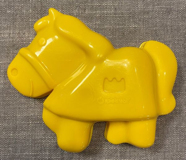 Sand- u. Wasserspielzeug Sandförmchen Pferd gelb