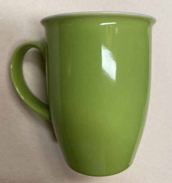 Farbenfroh Porzellan-Henkelbecher außen apfelgrün, innen weiß
