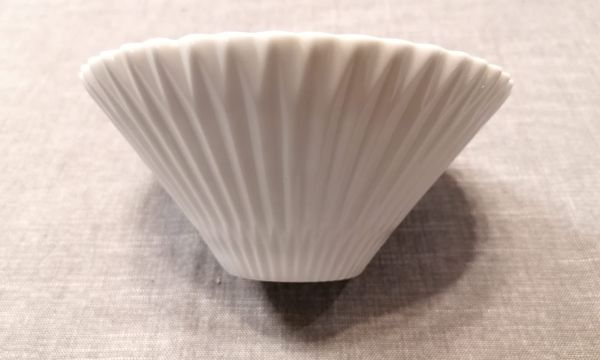 Relief Porzellan-Schale weiß, 2 Designs, 15,4 x 7 cm