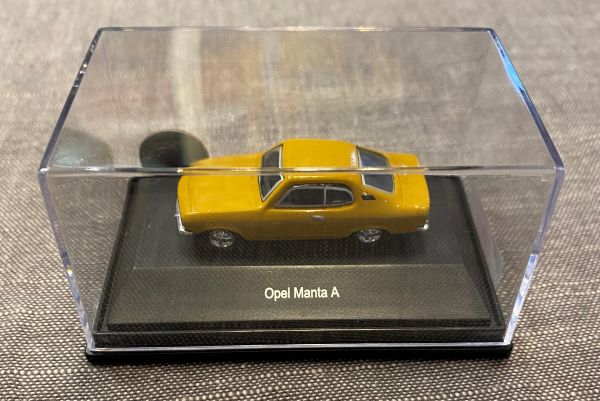 Mini-Pinnwand Opel Manta A ocker
